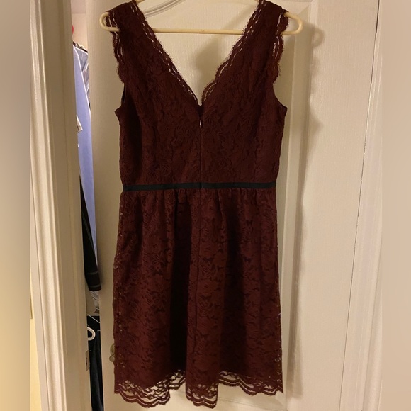 Merlot lace dress with black ribbon-like belt from Loft (size 4) - Picture 2 of 4